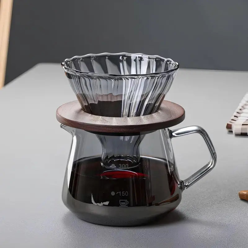 Kit Barista V60 Wood – Porta Filtro Espiral, Suporte de Madeira e Jarra 600ml